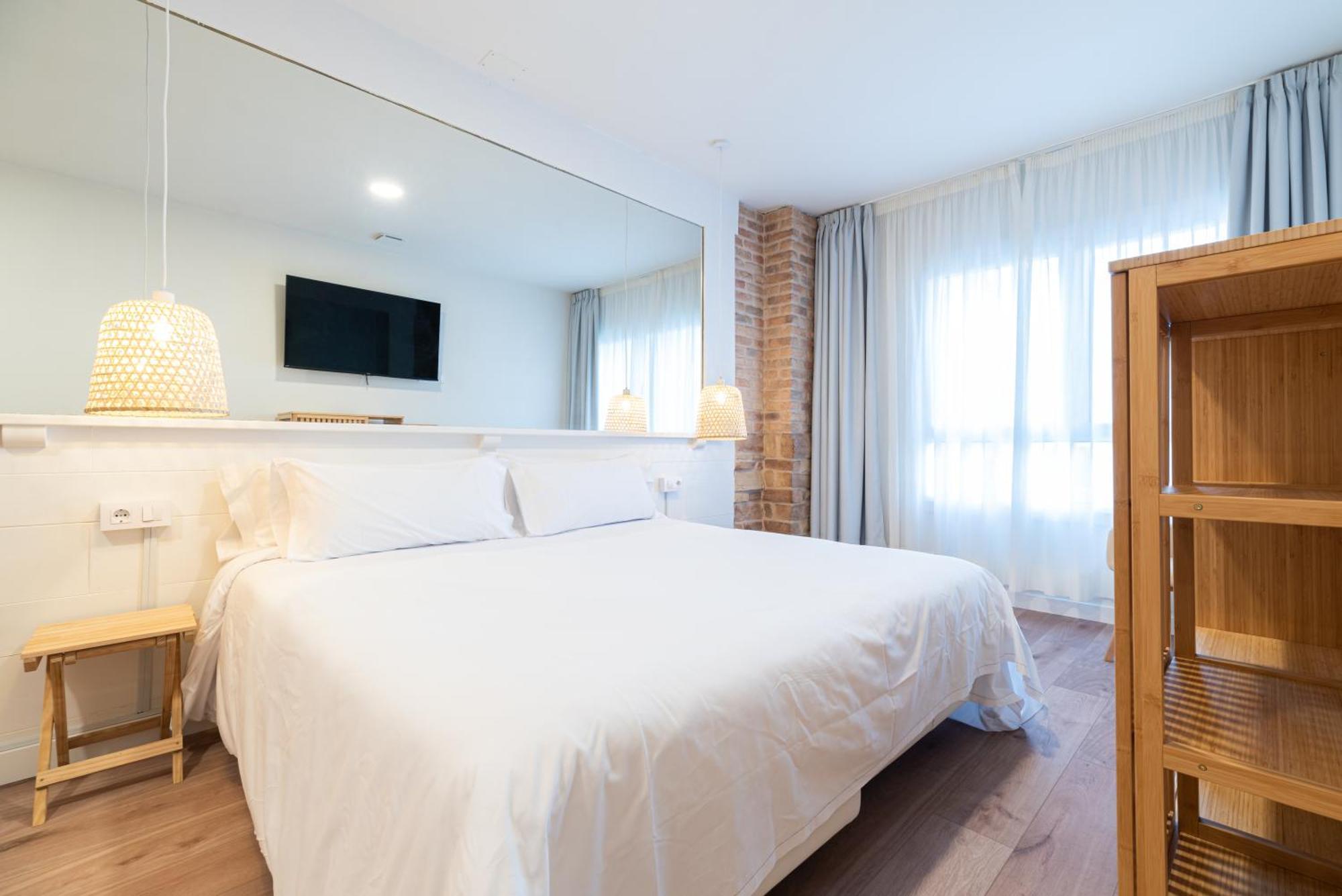 Apartamentos Turisticos Fatima, En El Centro De Виго Екстериор снимка