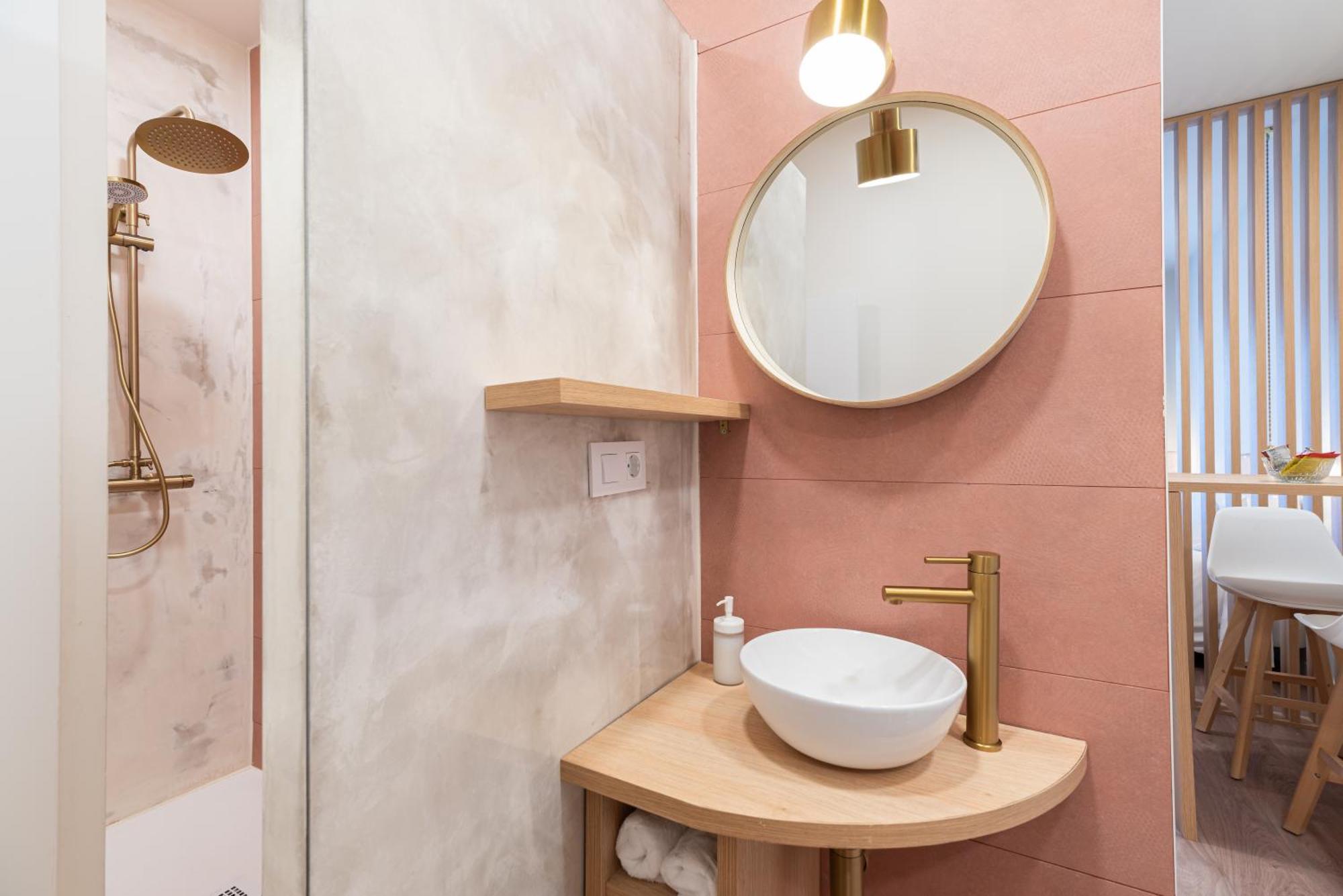Apartamentos Turisticos Fatima, En El Centro De Виго Екстериор снимка