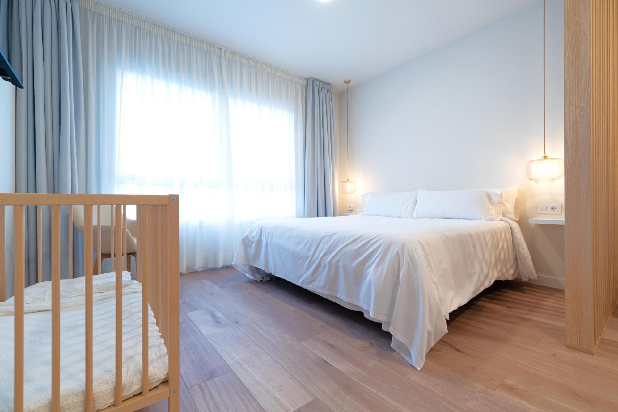 Apartamentos Turisticos Fatima, En El Centro De Виго Екстериор снимка