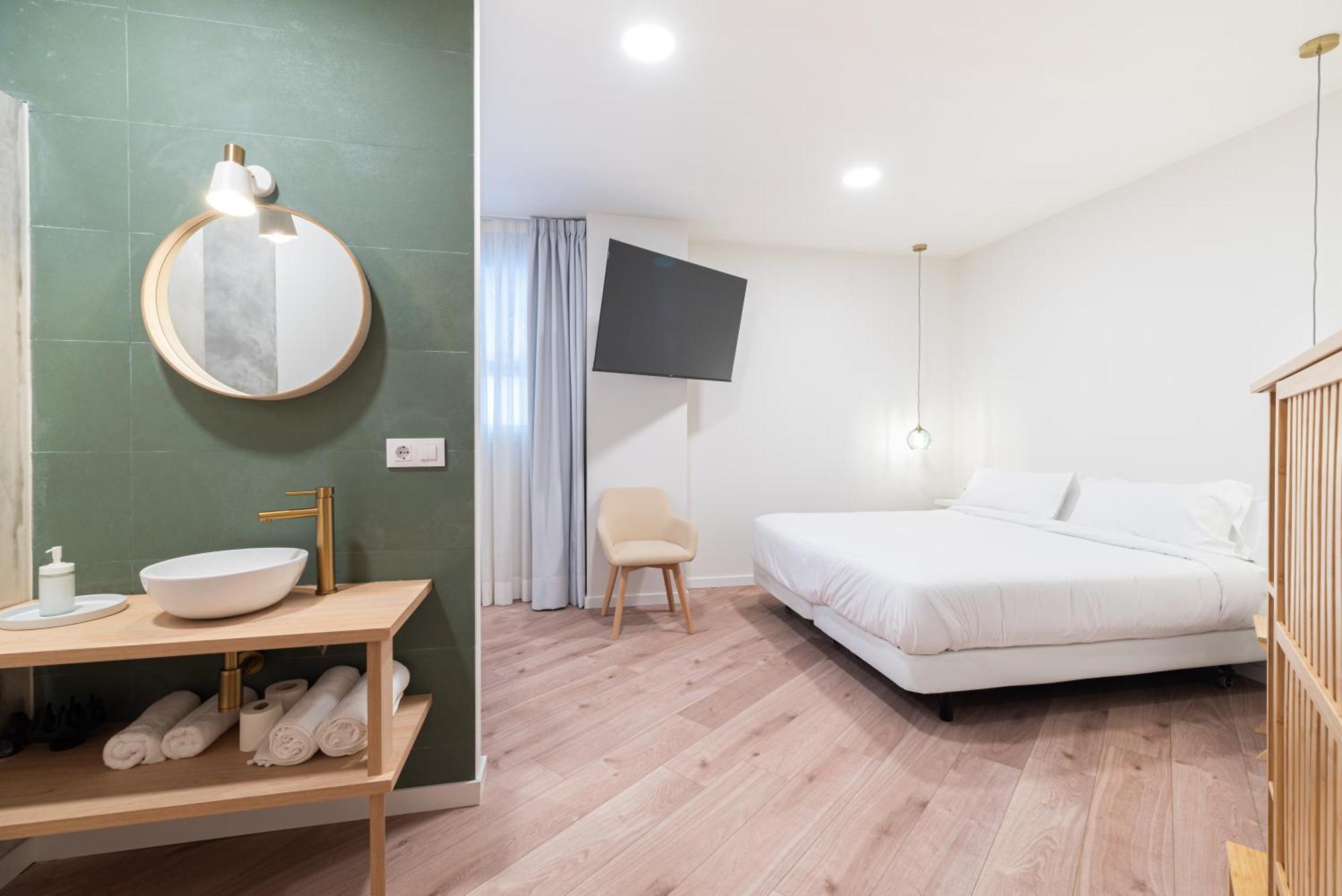 Apartamentos Turisticos Fatima, En El Centro De Виго Екстериор снимка