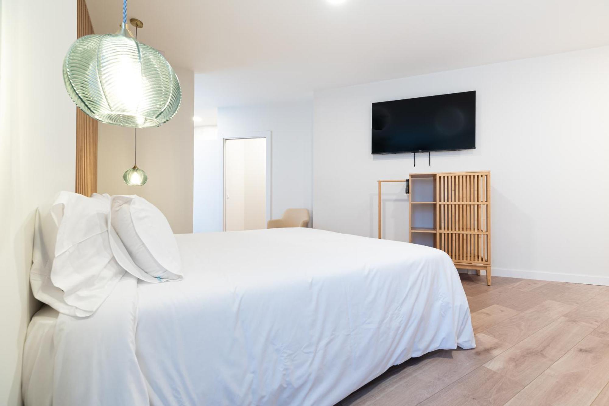 Apartamentos Turisticos Fatima, En El Centro De Виго Екстериор снимка