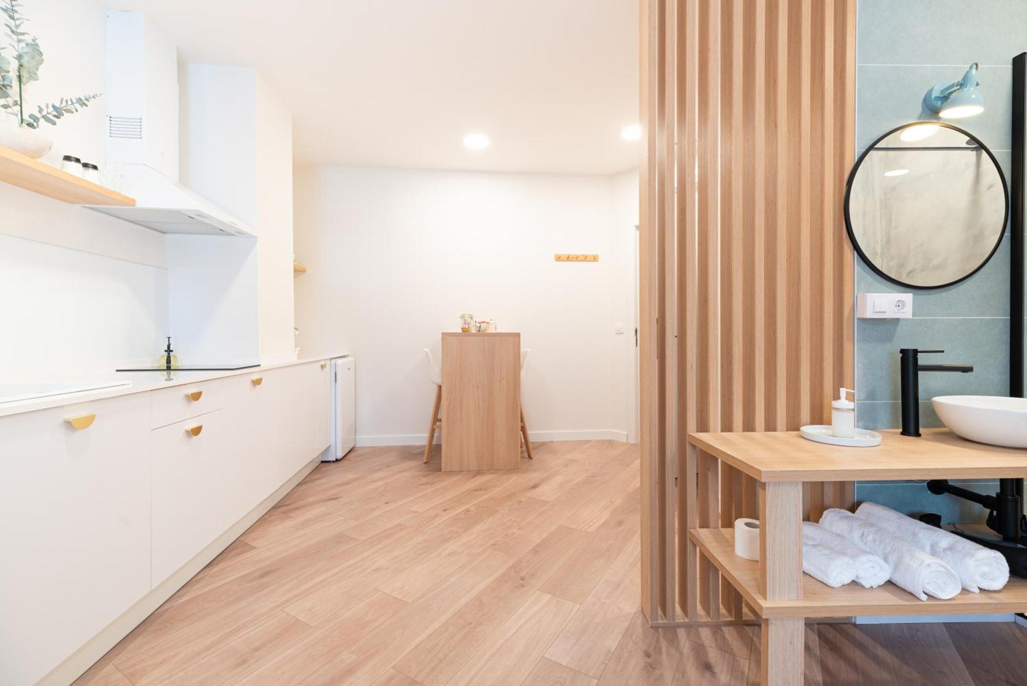 Apartamentos Turisticos Fatima, En El Centro De Виго Екстериор снимка